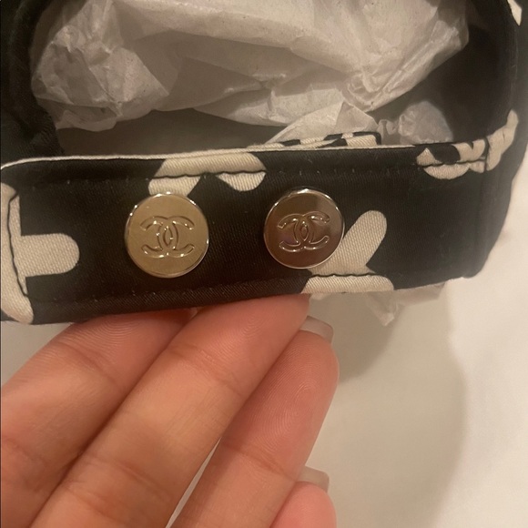 CHANEL 22P Black Baseball Cap with White Logo & Motif Print. - Picture 4 of 12